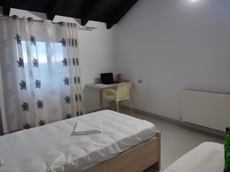Guest House Ilir Μπεράτ Εξωτερικό φωτογραφία
