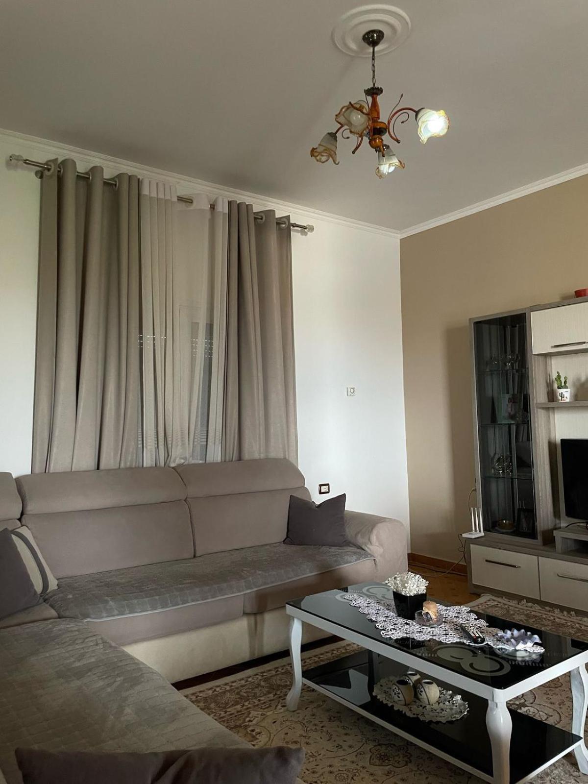 Guest House Ilir Μπεράτ Εξωτερικό φωτογραφία