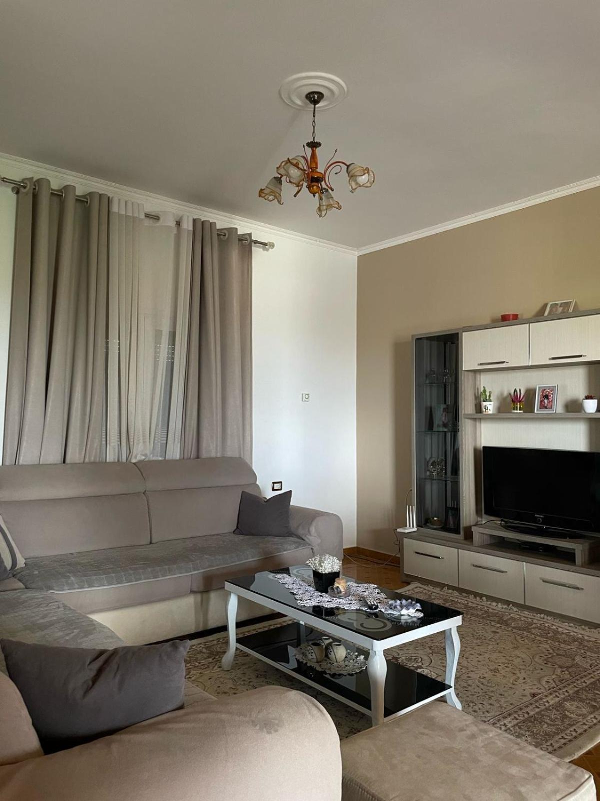 Guest House Ilir Μπεράτ Εξωτερικό φωτογραφία
